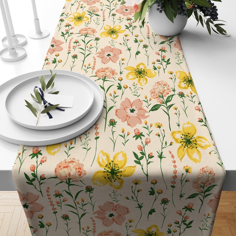 Spring Flowers Table Runner Daisy Floral Print Table Runner Wildflowers Table Decoration Family Party Decor